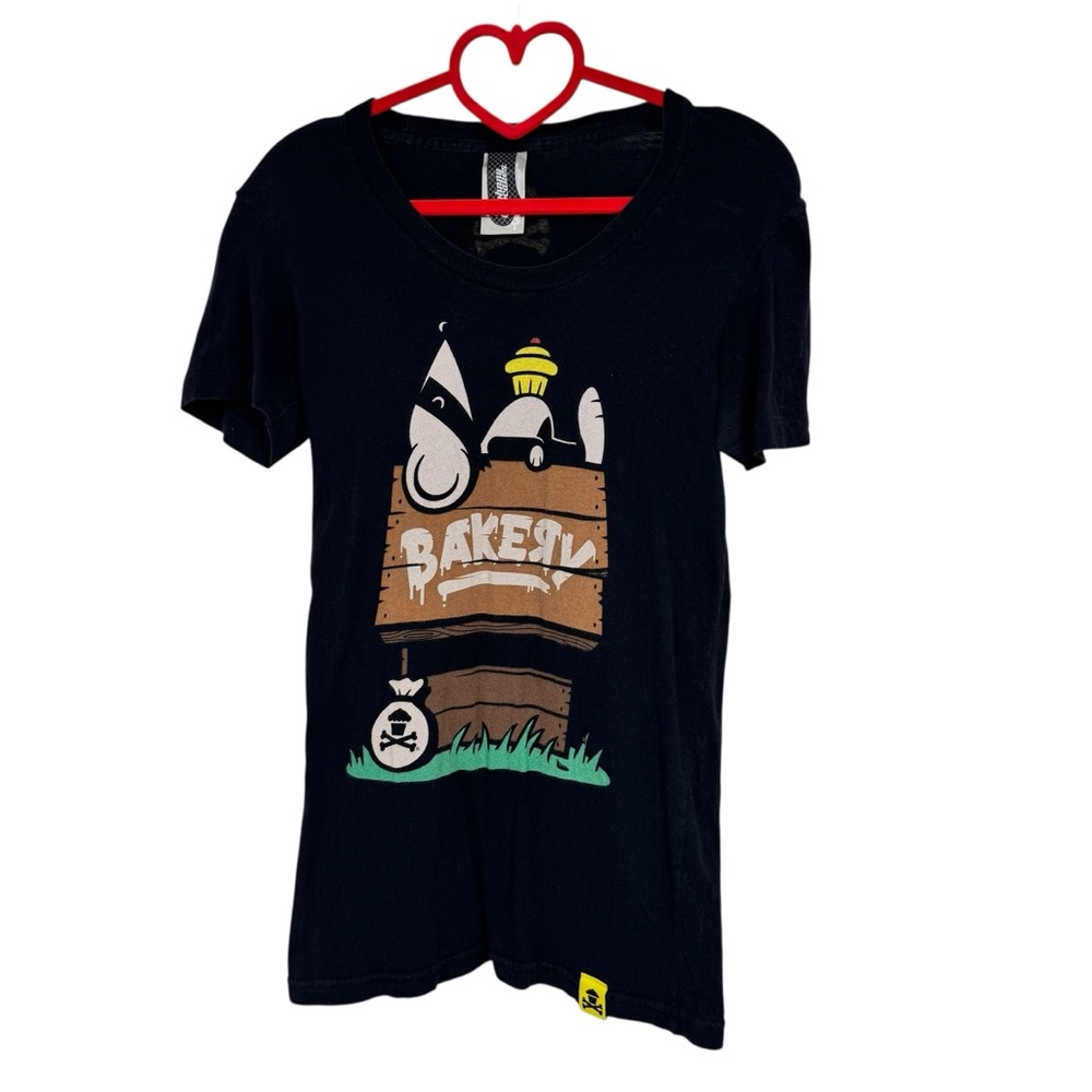 Johnny Cupcakes Size Large Black Cotton SS T-Shirt w Rat Bandit on a Dog House